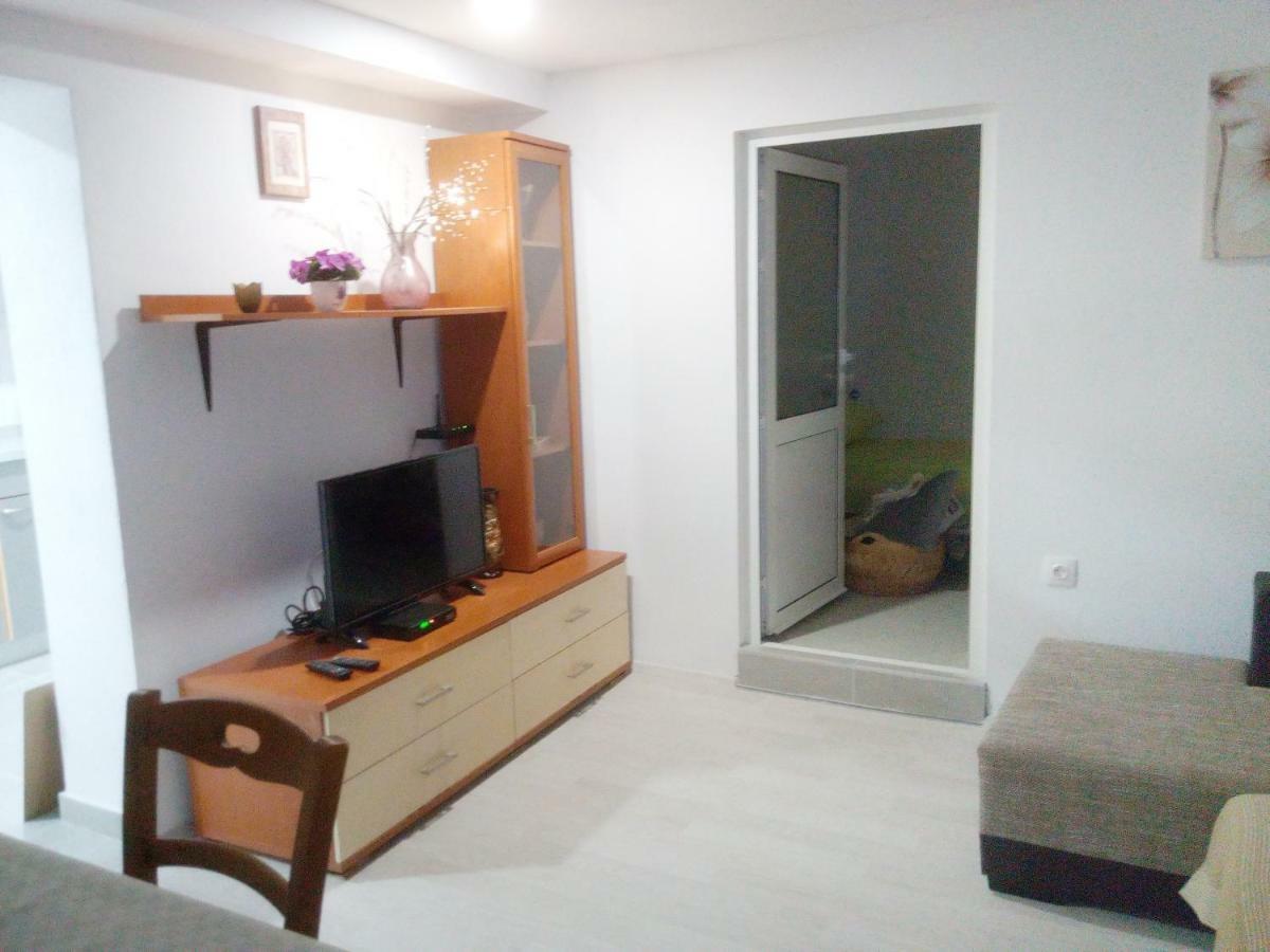 Appartamento Pavlic 2 Omiš Esterno foto